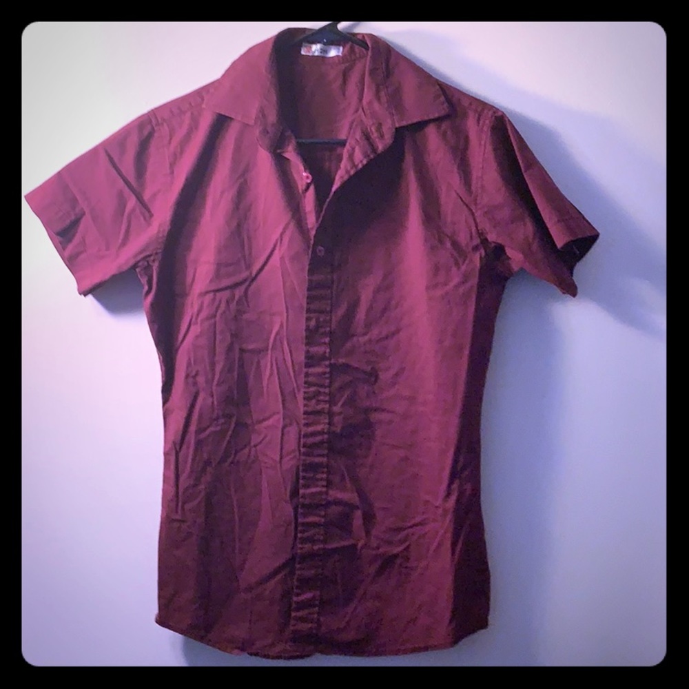 Set of 2 ( gray & burgundy) button up shir…